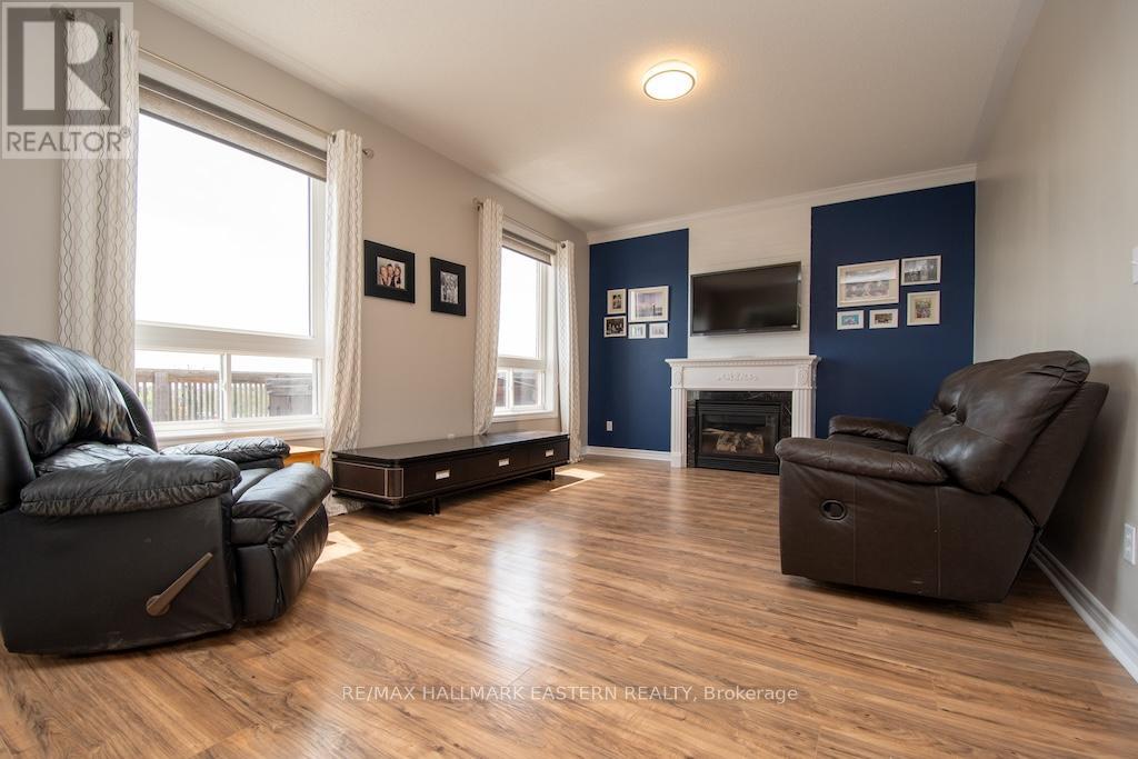 962 Baker Street, Peterborough North (North), Ontario  K9H 7P7 - Photo 11 - X12150218
