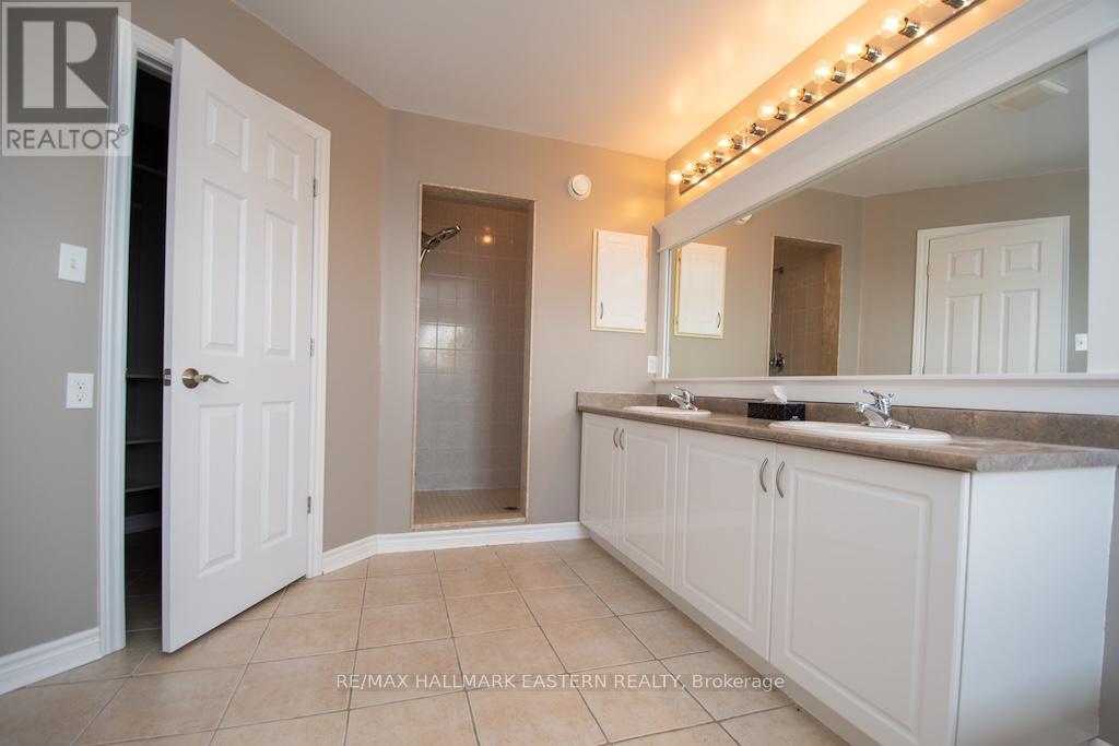 962 Baker Street, Peterborough North (North), Ontario  K9H 7P7 - Photo 22 - X12150218