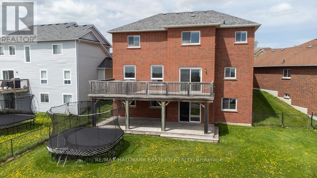 962 Baker Street, Peterborough North (North), Ontario  K9H 7P7 - Photo 47 - X12150218