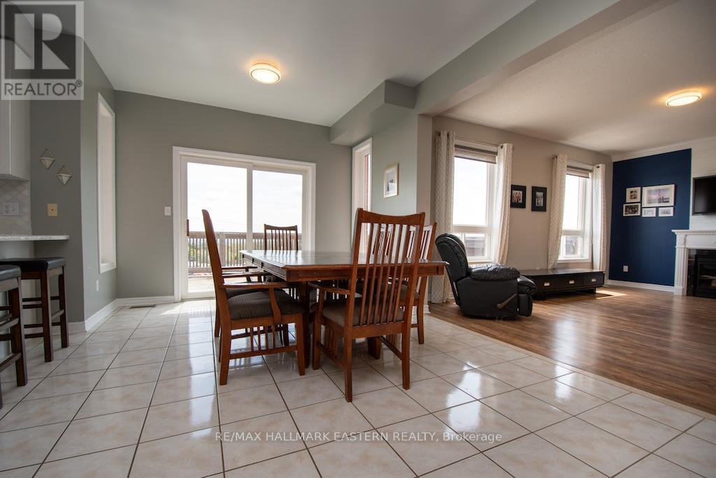 962 Baker Street, Peterborough North (North), Ontario  K9H 7P7 - Photo 6 - X12150218