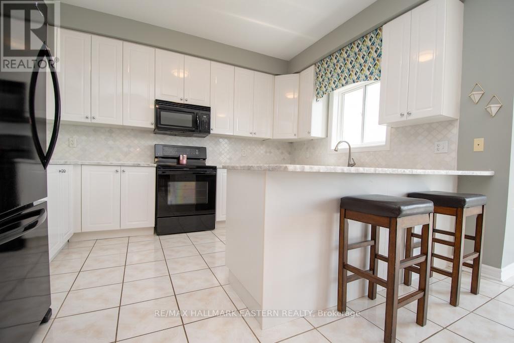962 Baker Street, Peterborough North (North), Ontario  K9H 7P7 - Photo 7 - X12150218