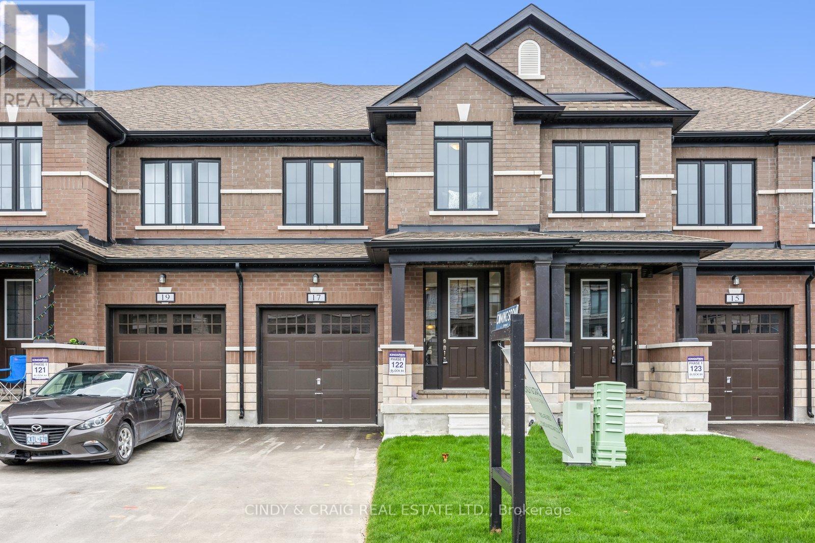 17 KEENAN STREET, kawartha lakes (lindsay), Ontario