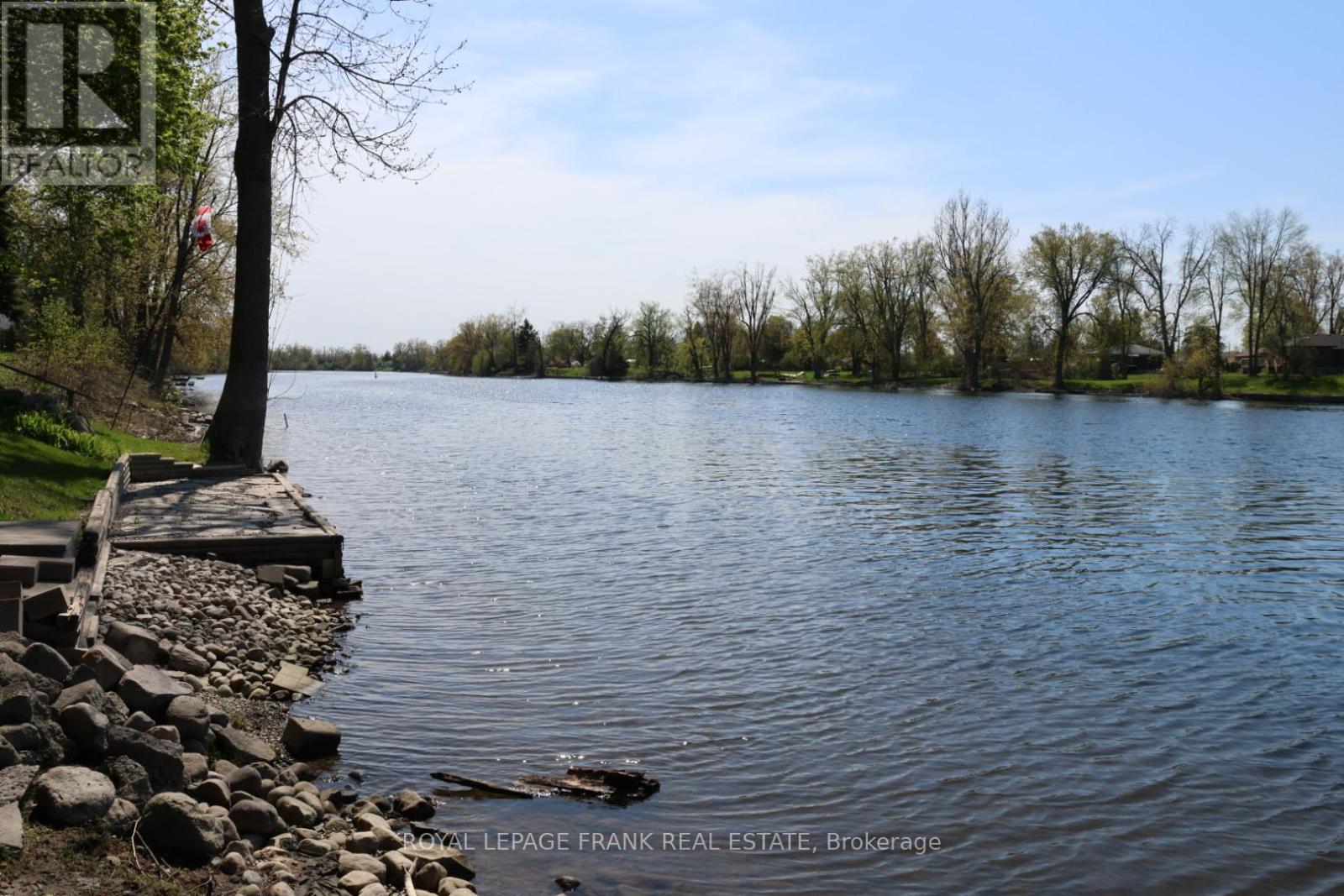 256 Sherin Avenue, Peterborough South (East), Ontario  K9J 1B6 - Photo 2 - X12150415