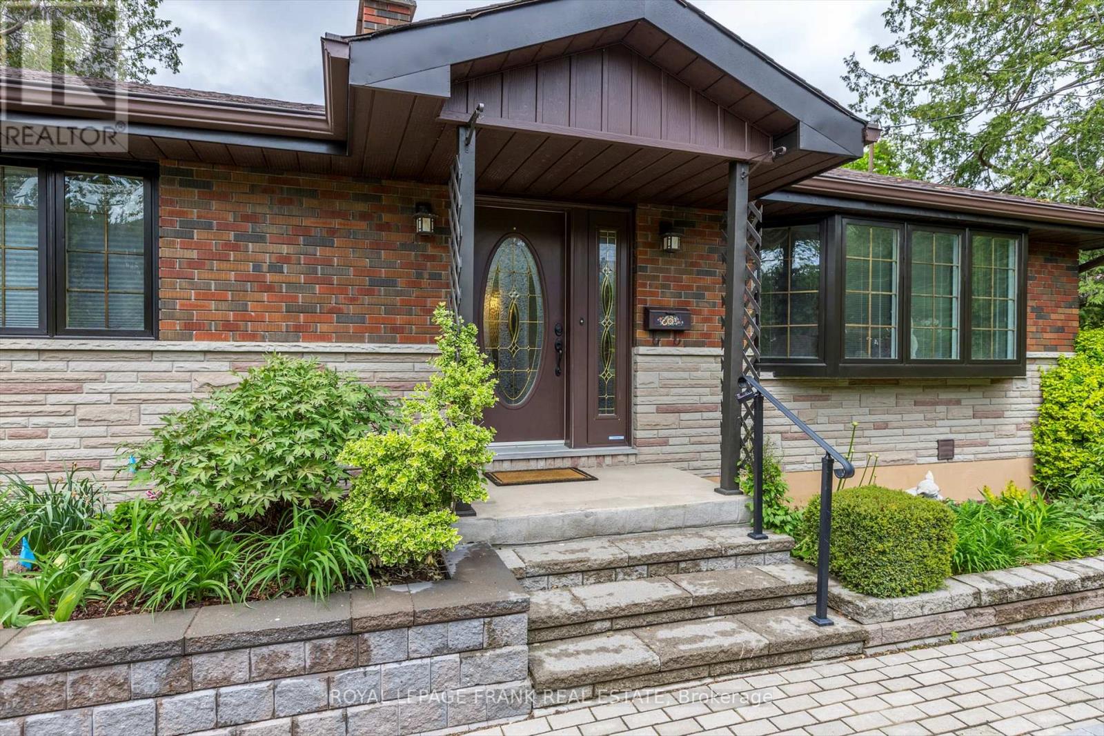 256 Sherin Avenue, Peterborough South (East), Ontario  K9J 1B6 - Photo 6 - X12150415