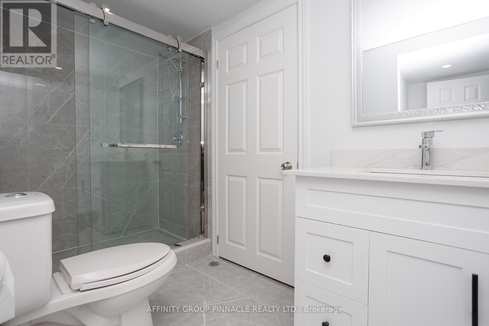 4 Champlain Boulevard, Kawartha Lakes (Lindsay), Ontario  K9V 0H9 - Photo 26 - X12150461