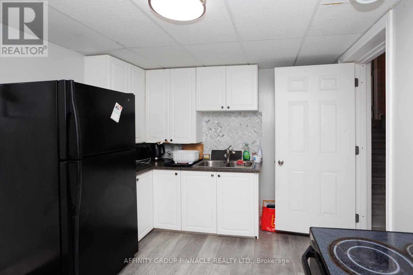 4 Champlain Boulevard, Kawartha Lakes (Lindsay), Ontario  K9V 0H9 - Photo 29 - X12150461
