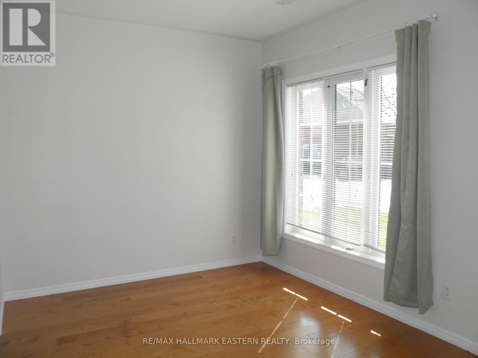 3 Wingett Way, Smith-Ennismore-Lakefield (Lakefield), Ontario  K0L 2H0 - Photo 5 - X12150853