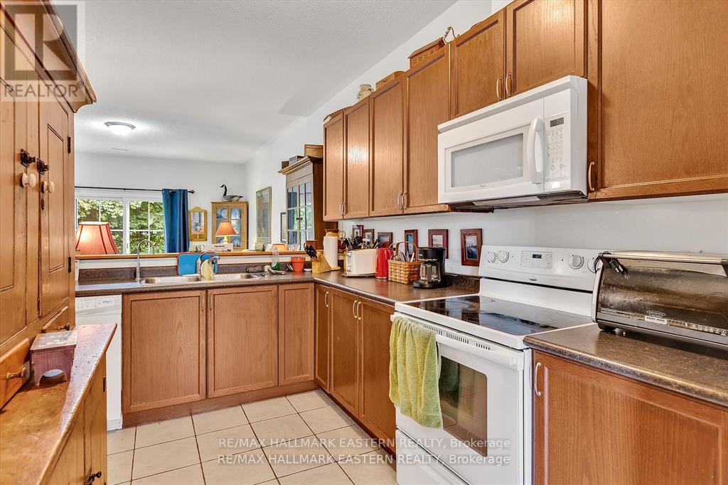 3 Wingett Way, Smith-Ennismore-Lakefield (Lakefield), Ontario  K0L 2H0 - Photo 6 - X12150853