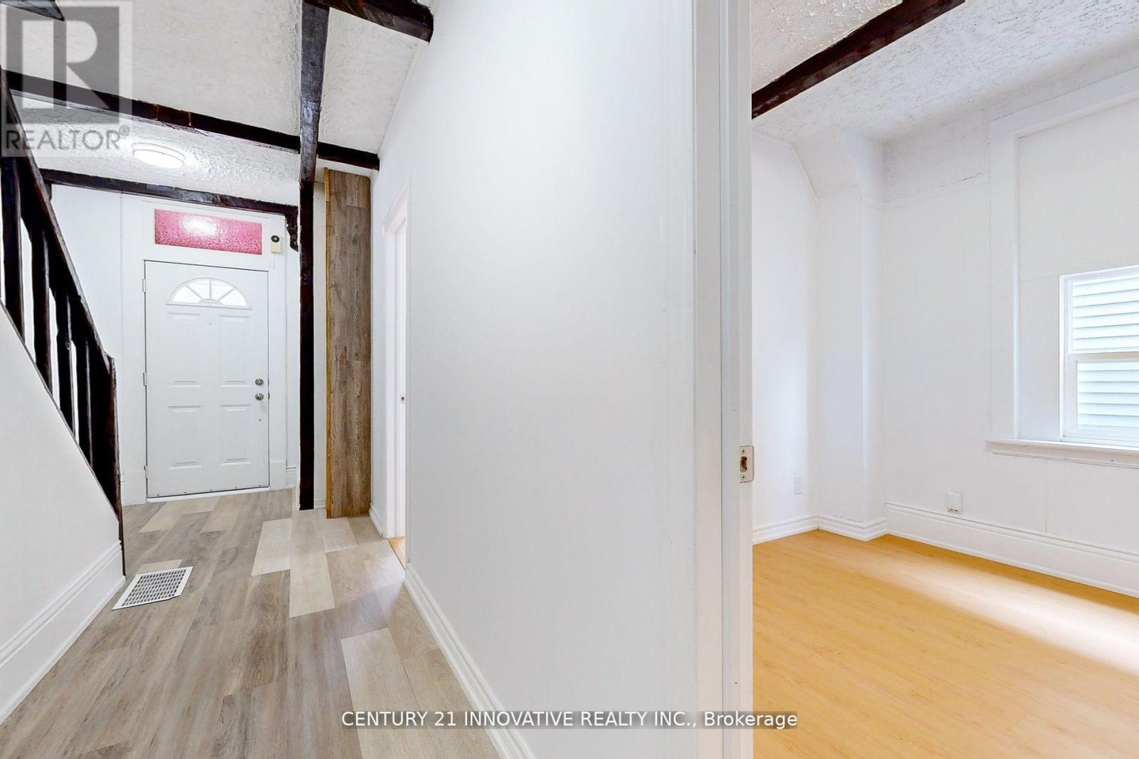 57 Olive Avenue, Peterborough (Downtown), Ontario  K9J 3K0 - Photo 7 - X12150783