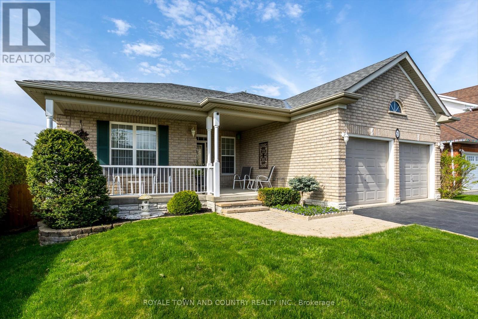 25 Sylvester Drive, Kawartha Lakes (Lindsay), Ontario  K9V 6E7 - Photo 2 - X12151136
