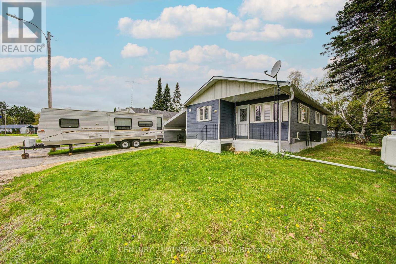 36 Great Oak Street, Highlands East (Bicroft Ward), Ontario  K0L 1M0 - Photo 6 - X12151166