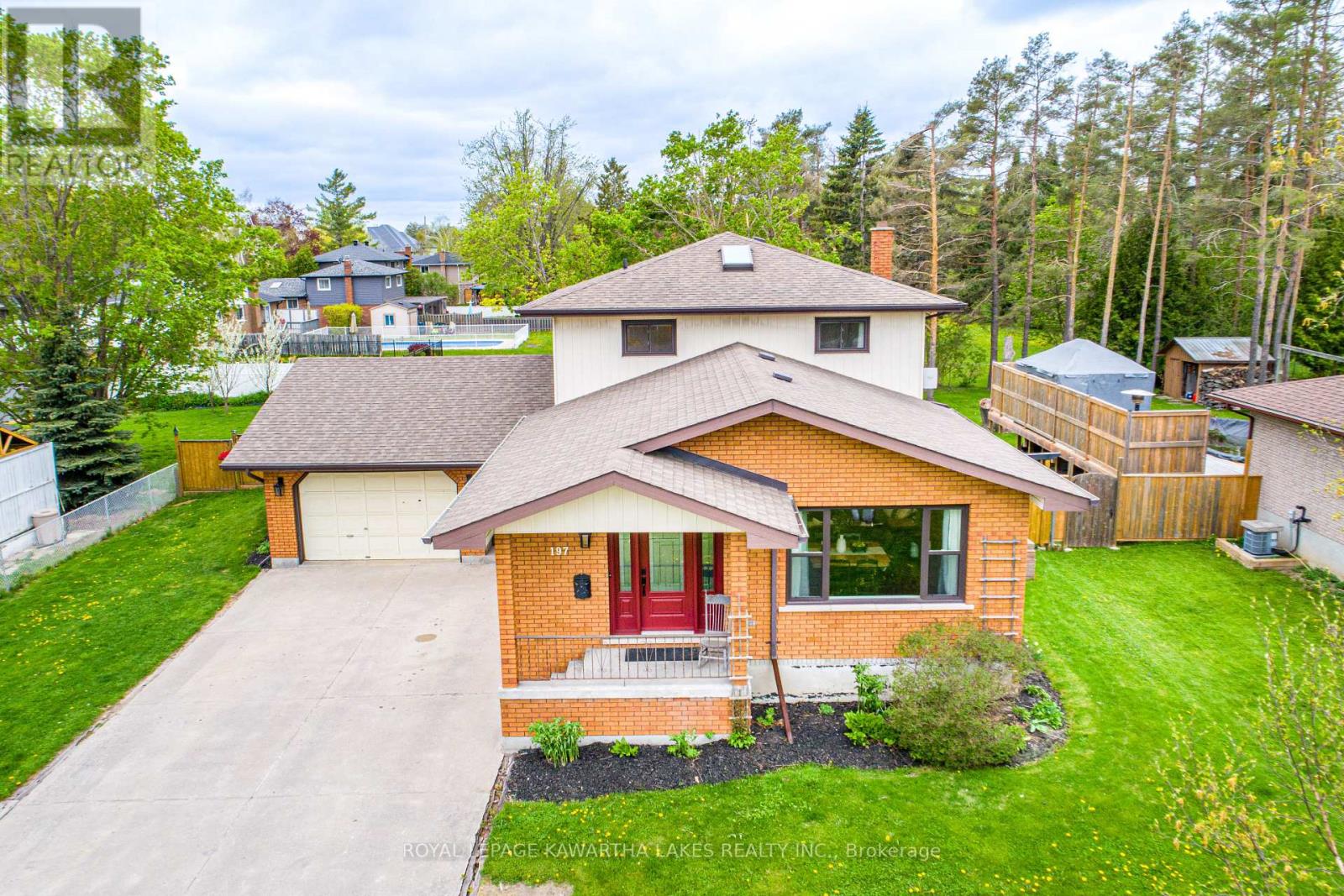 197 Angeline Street N, Kawartha Lakes (Lindsay), Ontario  K9V 4Y5 - Photo 5 - X12151407