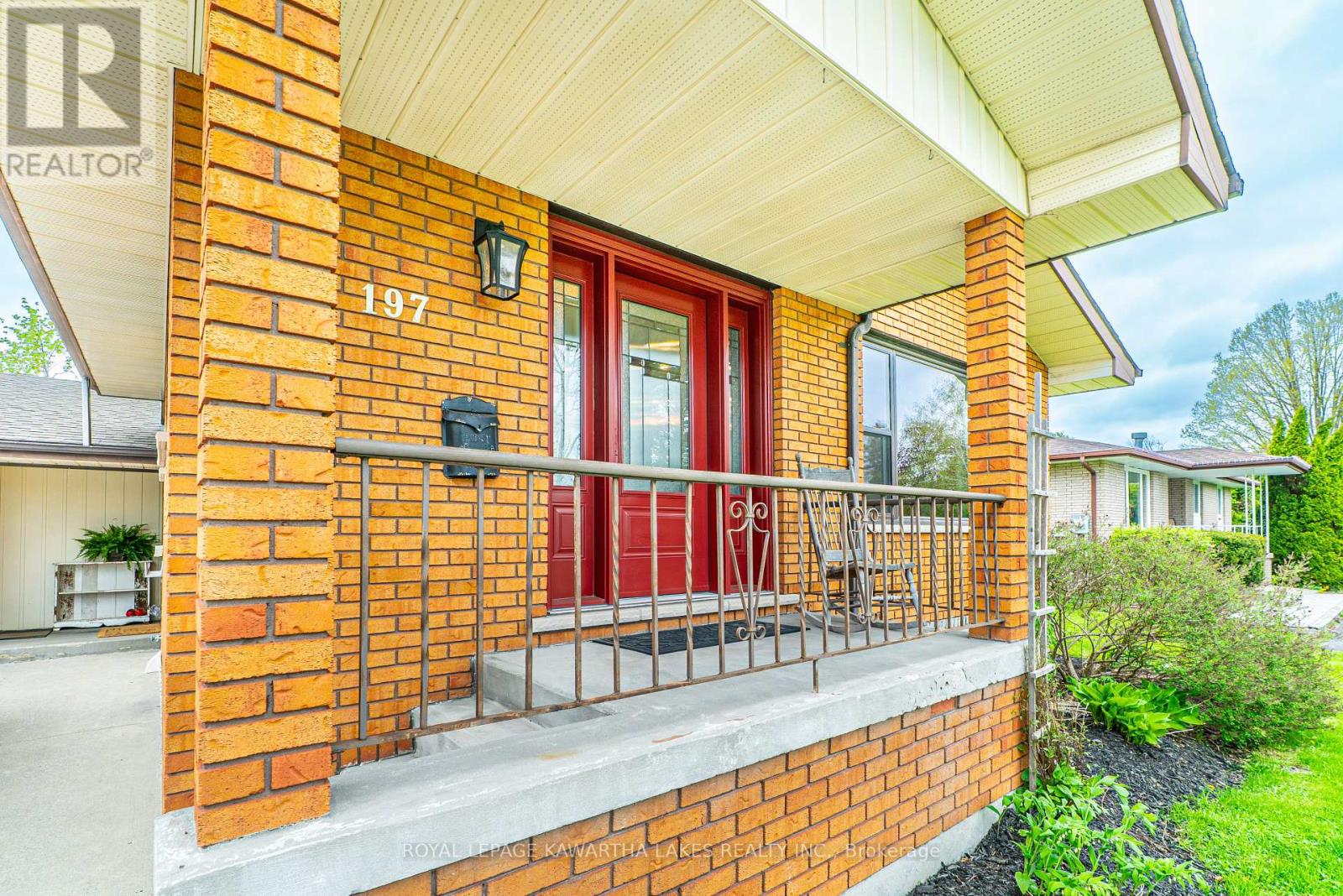 197 Angeline Street N, Kawartha Lakes (Lindsay), Ontario  K9V 4Y5 - Photo 6 - X12151407