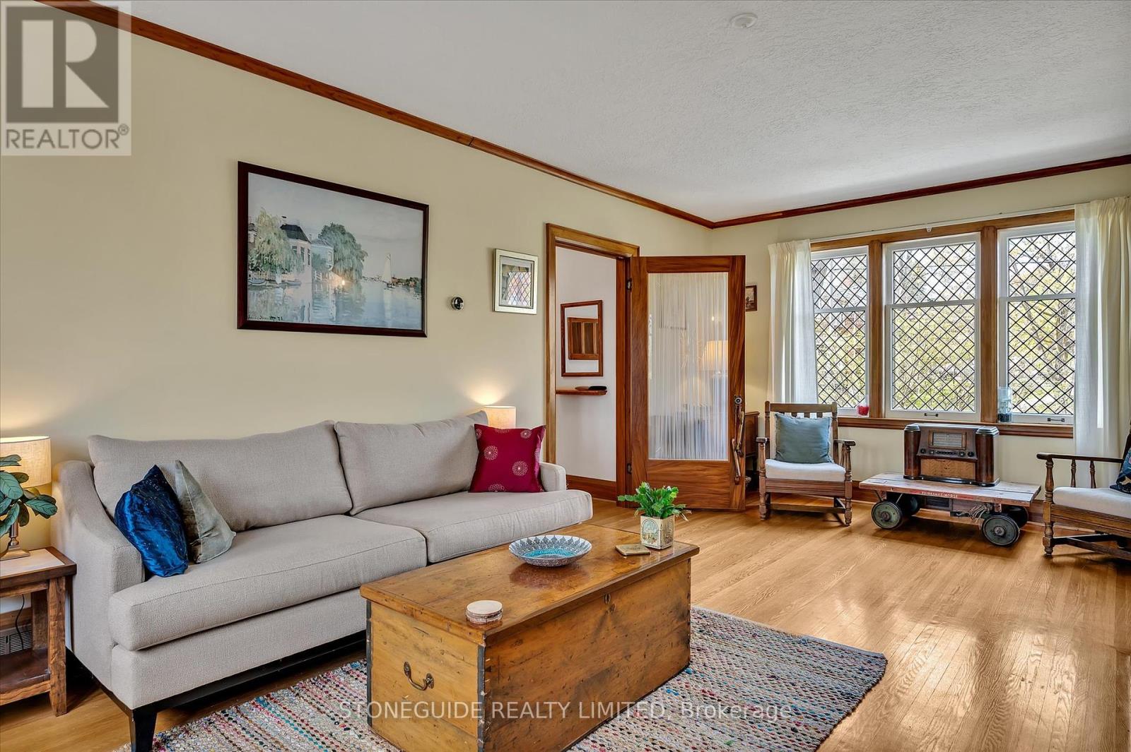 661 Weller Street, Peterborough Central (Old West End), Ontario  K9J 4X1 - Photo 15 - X12151785