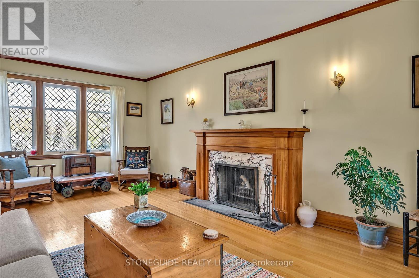 661 Weller Street, Peterborough Central (Old West End), Ontario  K9J 4X1 - Photo 17 - X12151785