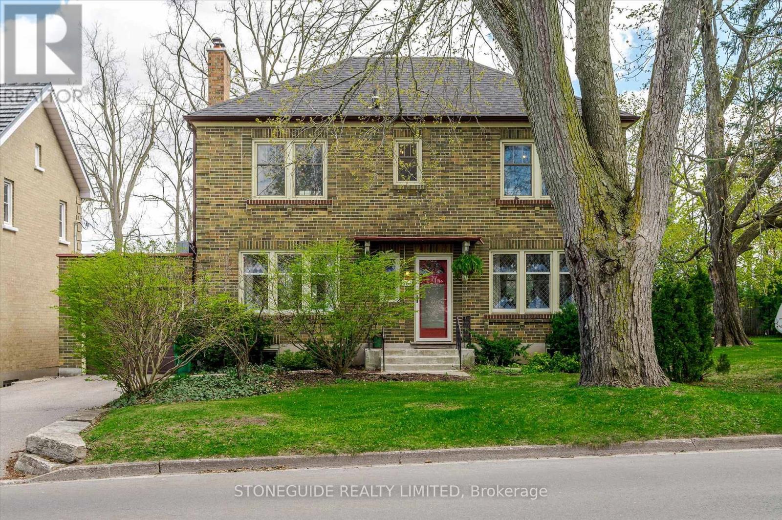 661 Weller Street, Peterborough Central (Old West End), Ontario  K9J 4X1 - Photo 2 - X12151785