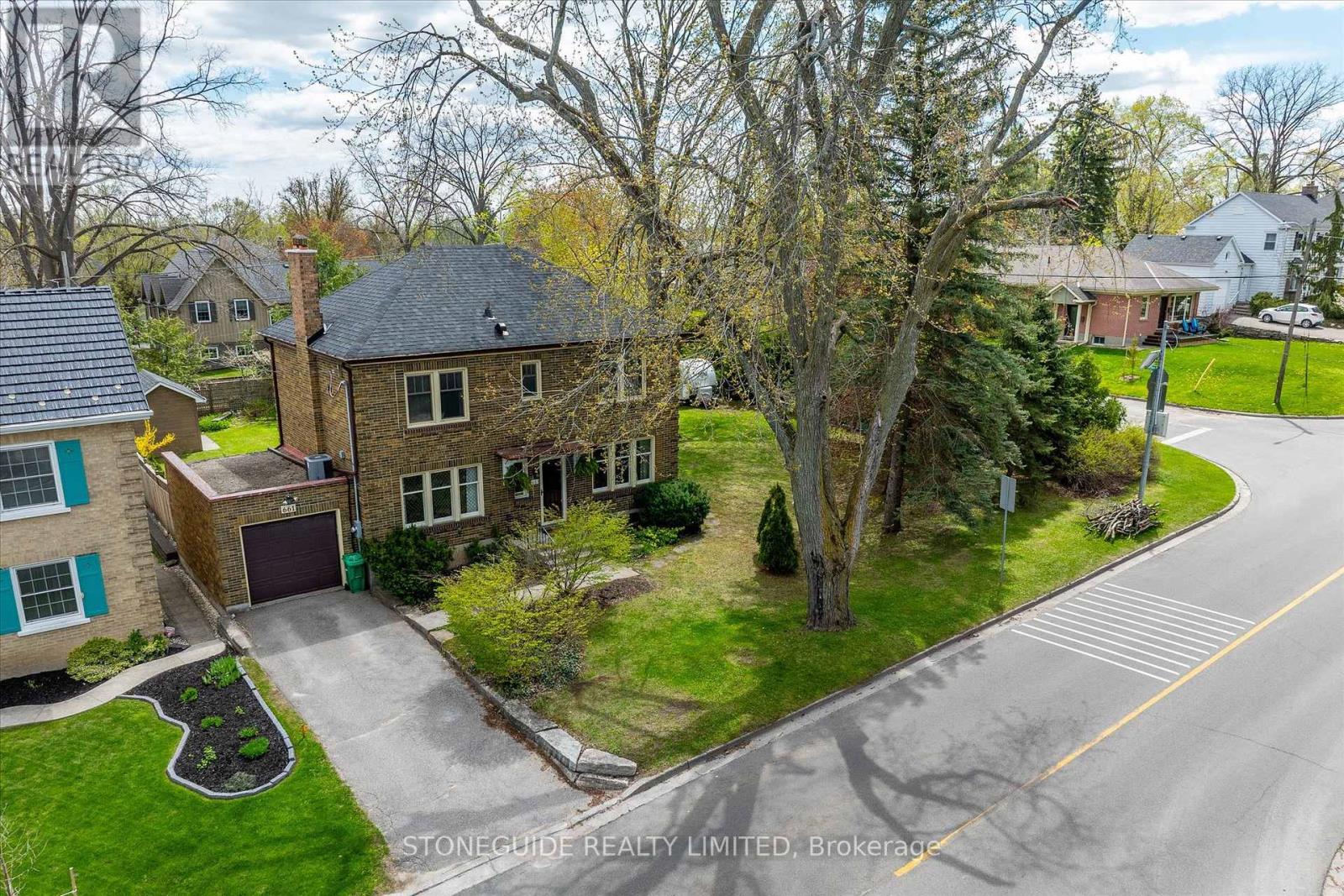 661 Weller Street, Peterborough Central (Old West End), Ontario  K9J 4X1 - Photo 3 - X12151785