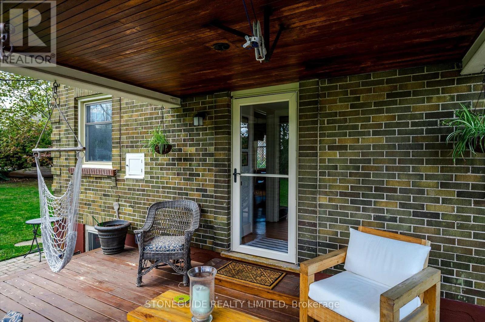 661 Weller Street, Peterborough Central (Old West End), Ontario  K9J 4X1 - Photo 35 - X12151785
