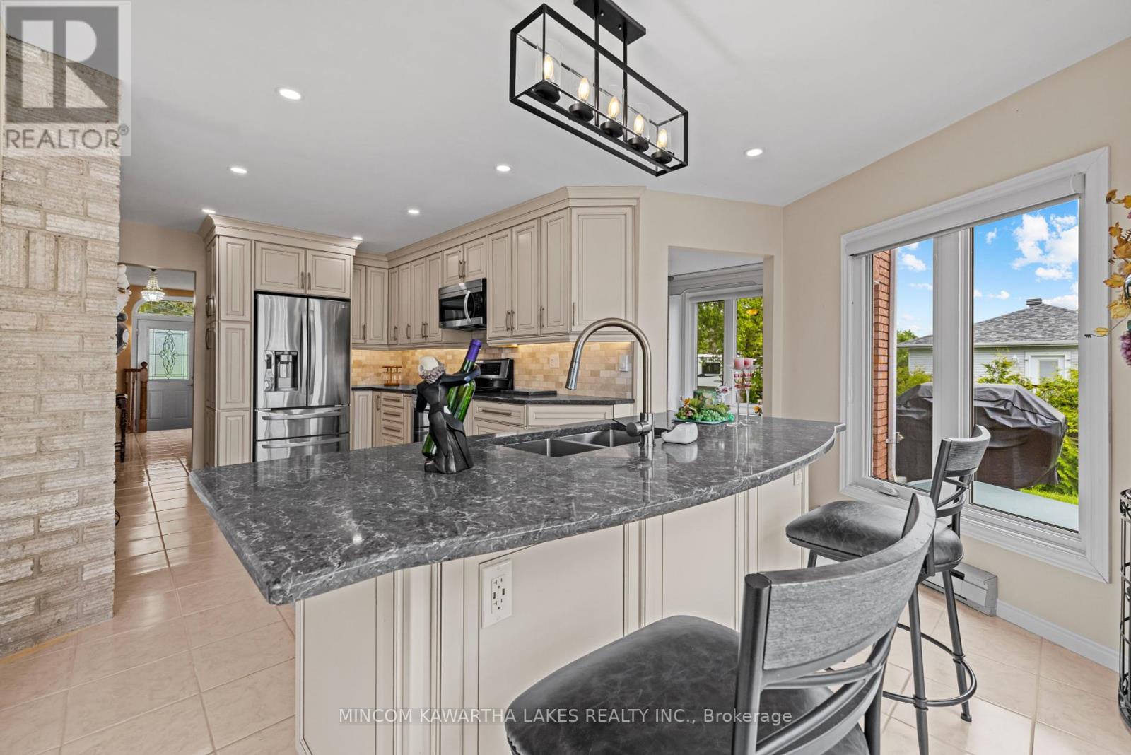631 North Shore Drive E, Otonabee-South Monaghan, Ontario  K0L 1B0 - Photo 23 - X12151848