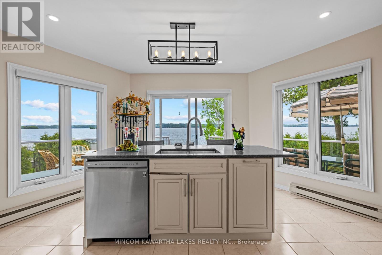 631 North Shore Drive E, Otonabee-South Monaghan, Ontario  K0L 1B0 - Photo 28 - X12151848