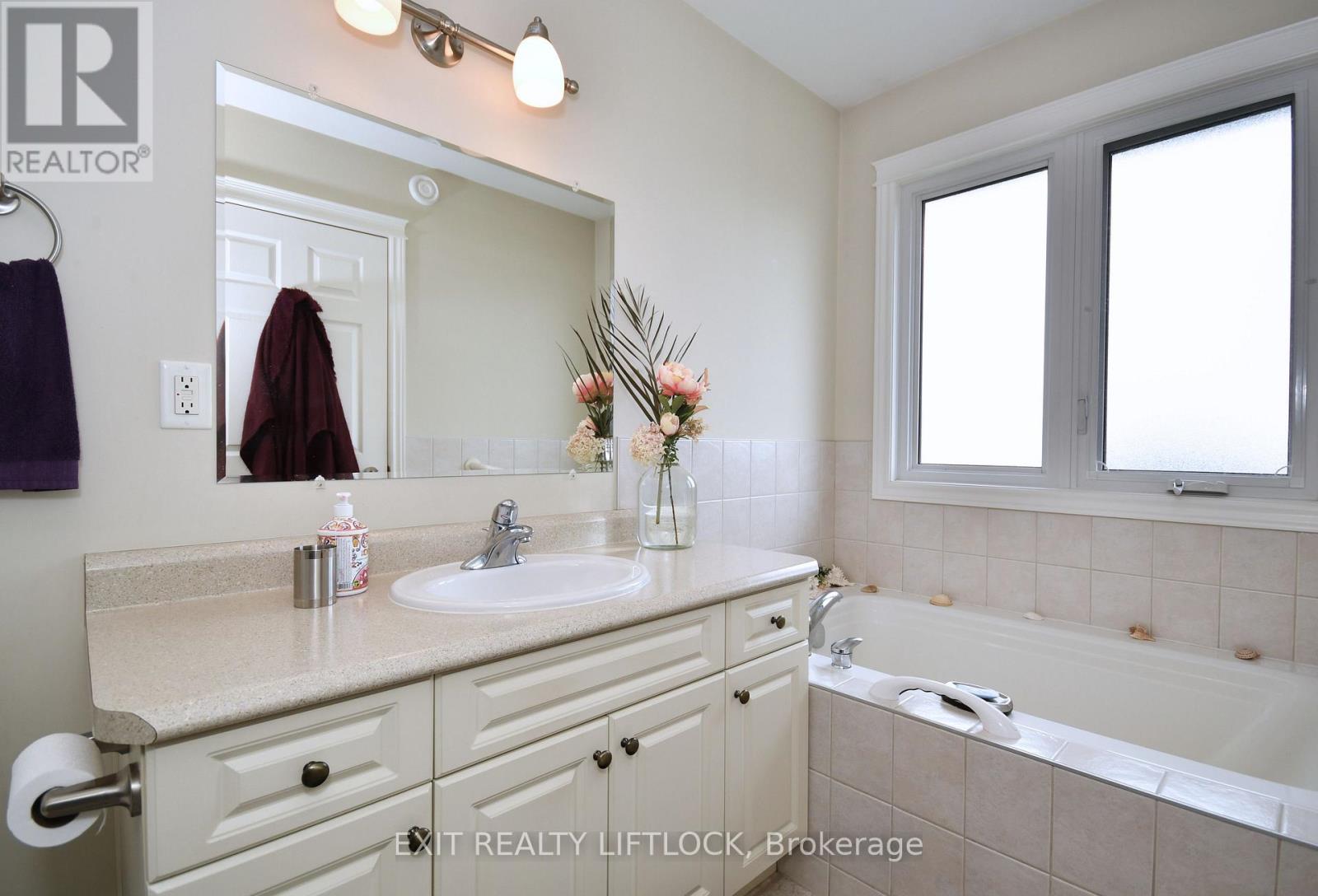 1724 Glenforest Boulevard, Peterborough (Otonabee), Ontario  K9K 2P5 - Photo 18 - X12152008