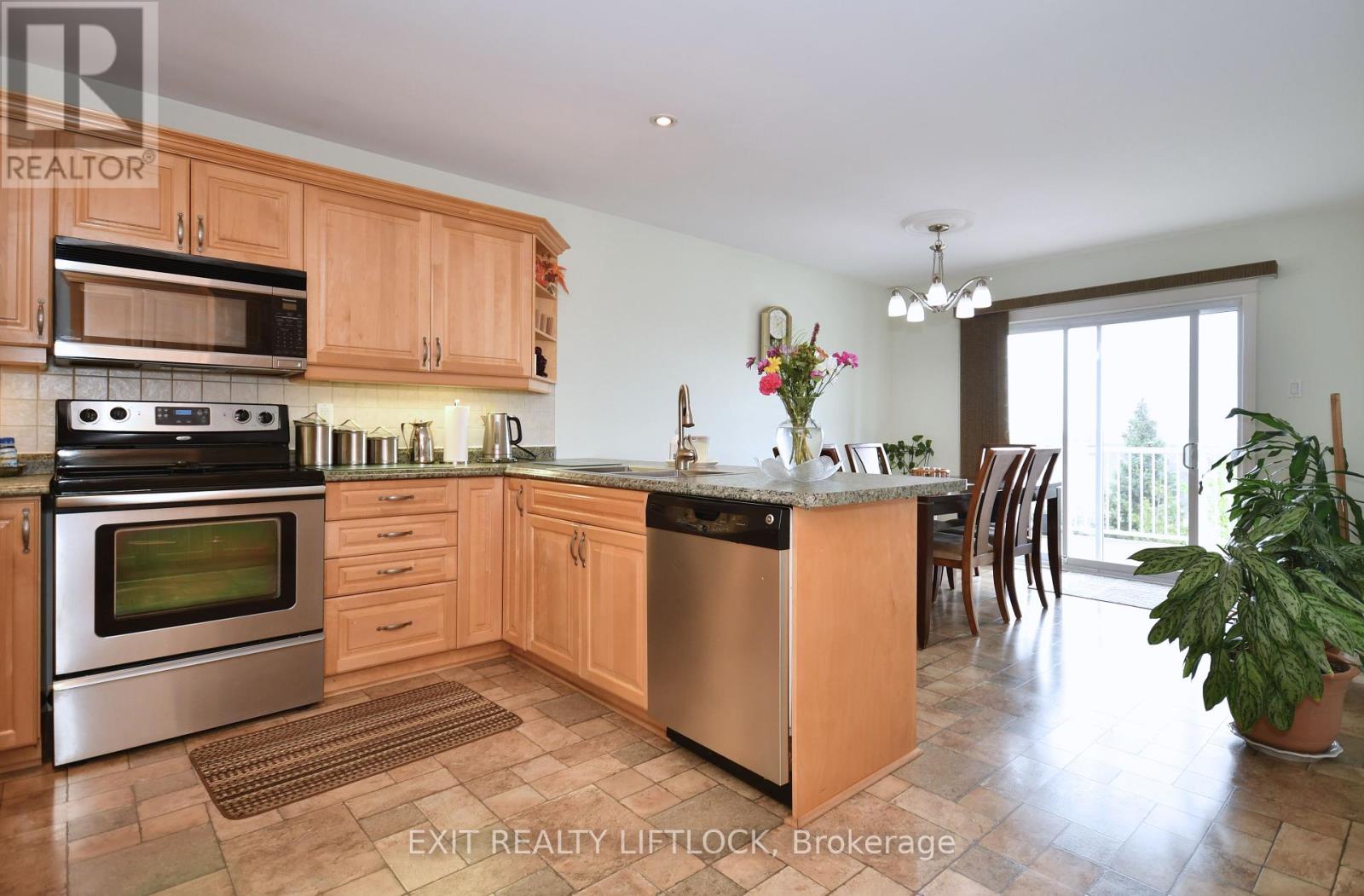 1724 Glenforest Boulevard, Peterborough (Otonabee), Ontario  K9K 2P5 - Photo 9 - X12152008