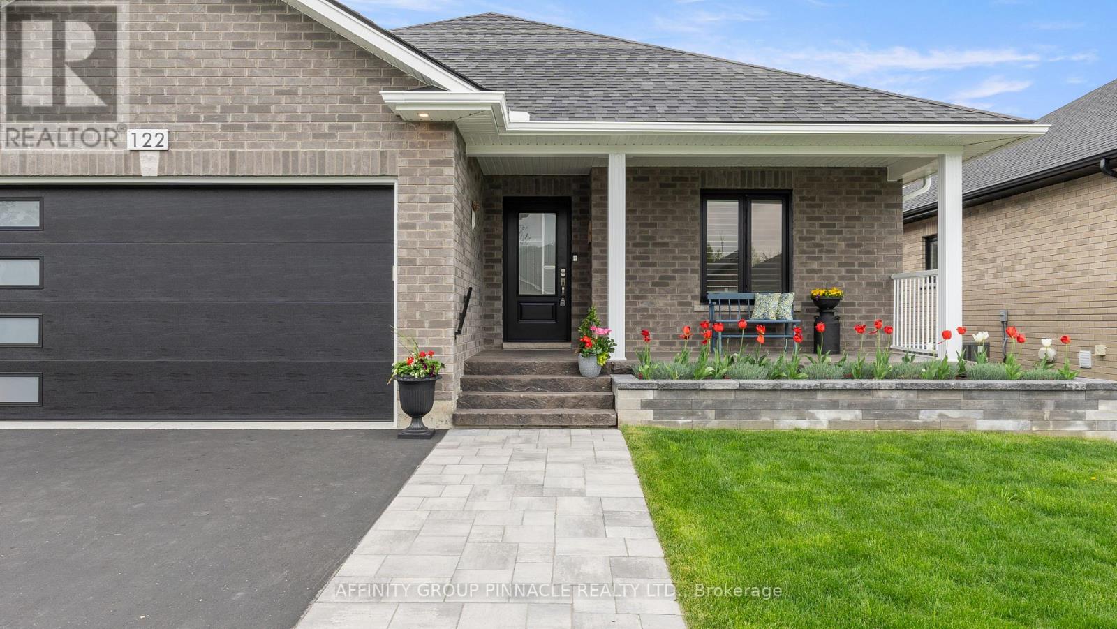 122 Springdale Drive, Kawartha Lakes (Lindsay), Ontario  K9V 0J3 - Photo 3 - X12152021