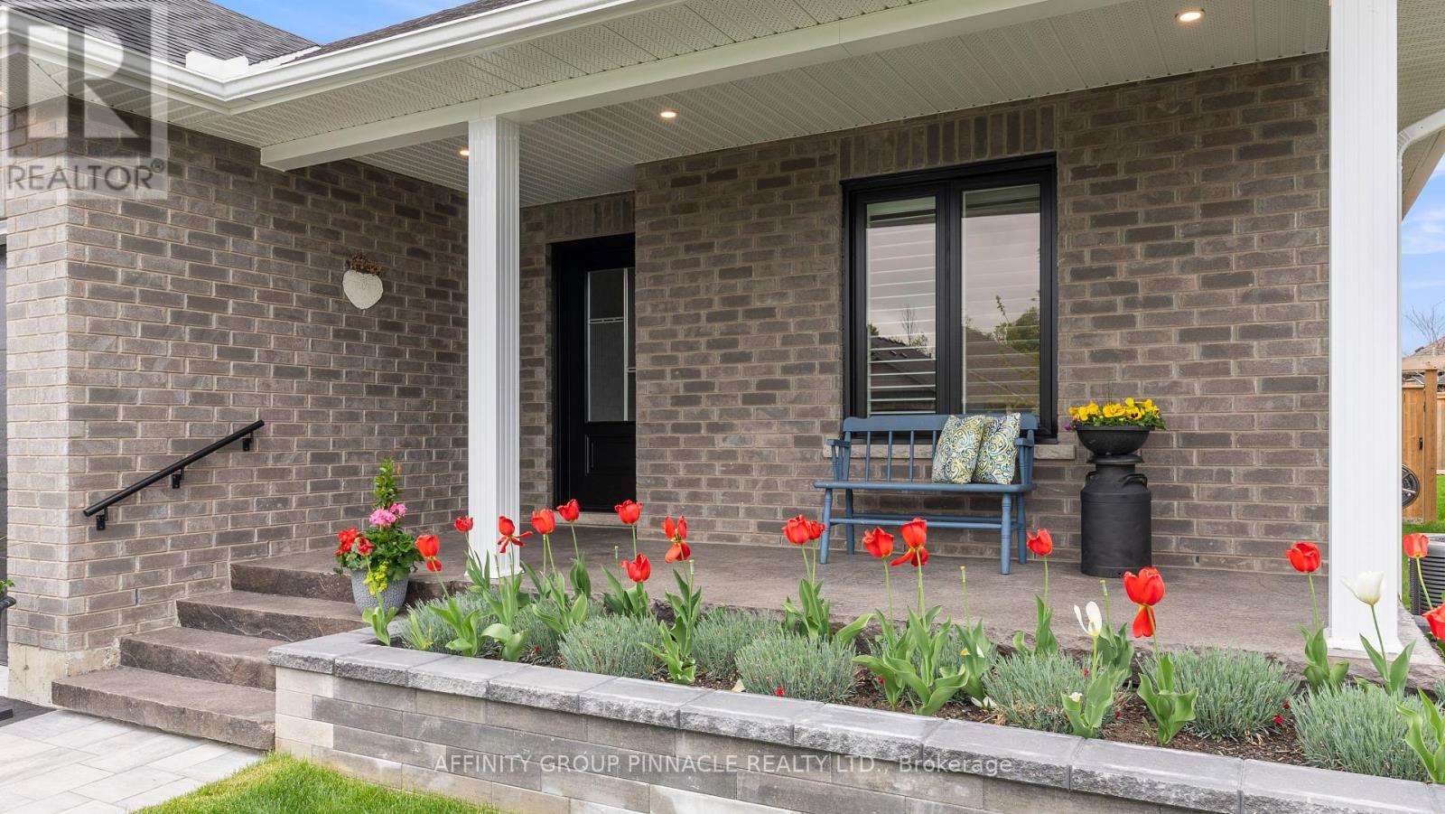 122 Springdale Drive, Kawartha Lakes (Lindsay), Ontario  K9V 0J3 - Photo 6 - X12152021