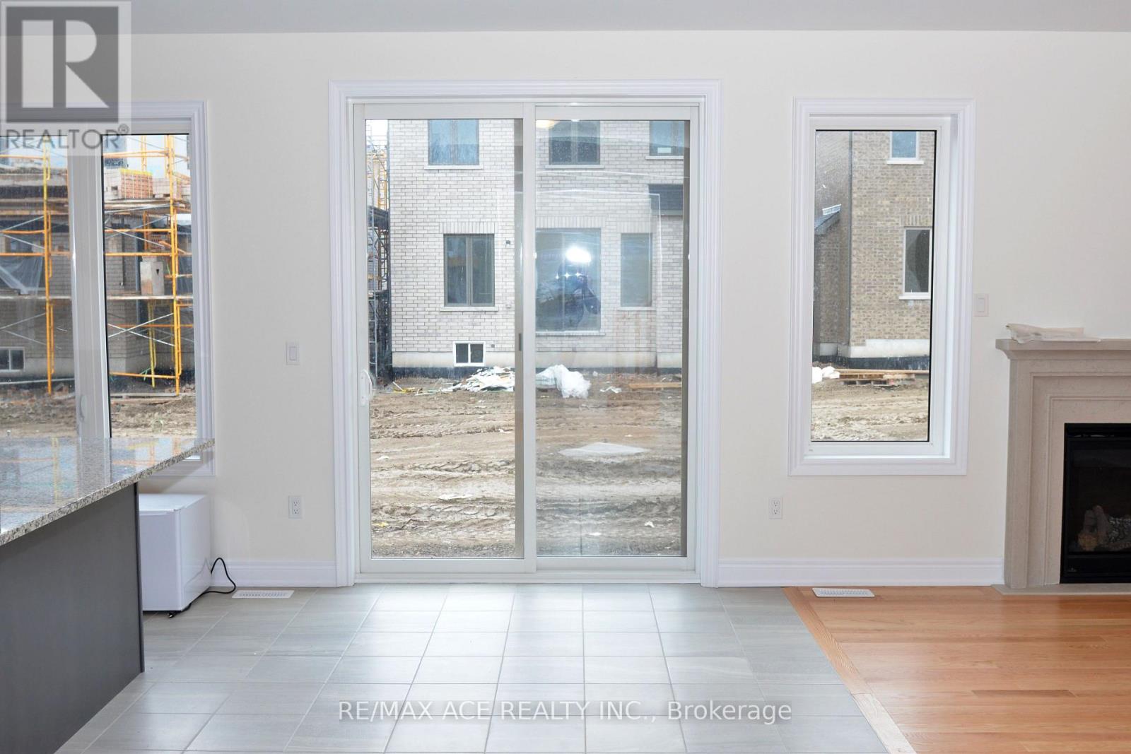 22 Rogerson Street, Clarington (Newcastle), Ontario  L1B 0W4 - Photo 11 - E12152509