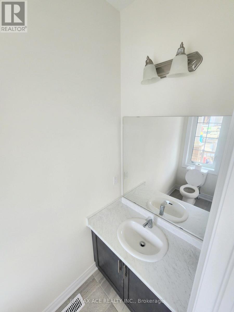 22 Rogerson Street, Clarington (Newcastle), Ontario  L1B 0W4 - Photo 23 - E12152509