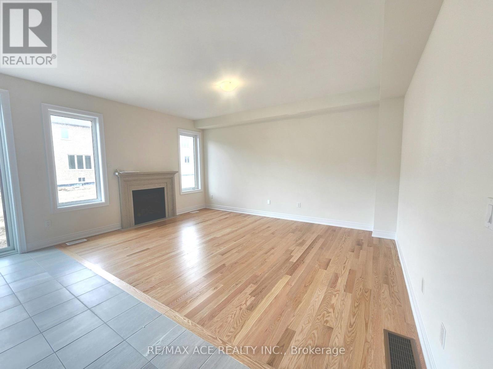 22 Rogerson Street, Clarington (Newcastle), Ontario  L1B 0W4 - Photo 7 - E12152509