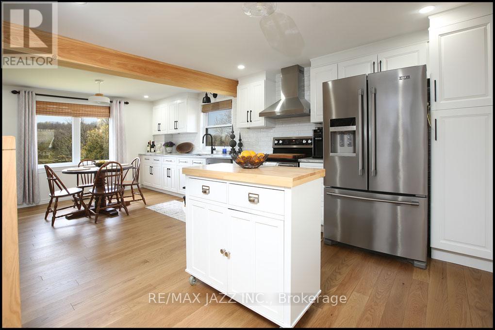 1452 South Baptiste Lake Road, Bancroft, Ontario  K0L 1C0 - Photo 11 - X12152574