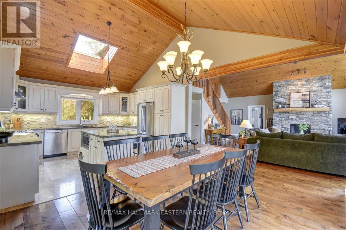 43 Lakeshore Boulevard, Selwyn, Ontario  K0L 1T0 - Photo 14 - X12152677