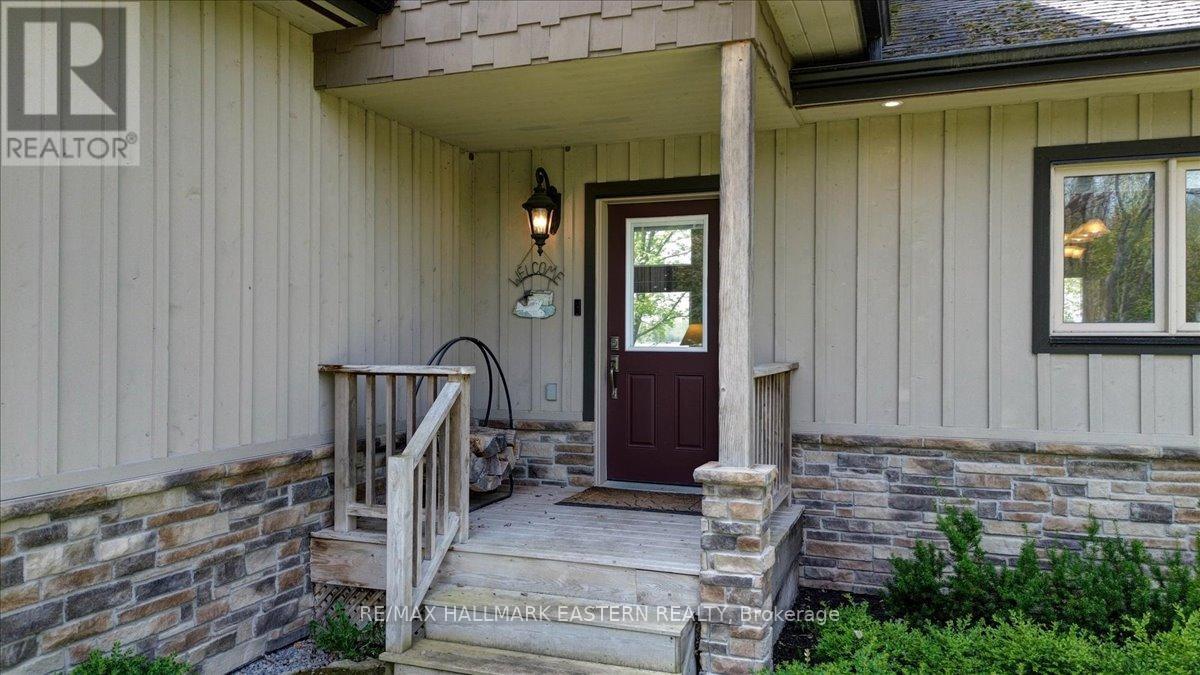 43 Lakeshore Boulevard, Selwyn, Ontario  K0L 1T0 - Photo 5 - X12152677