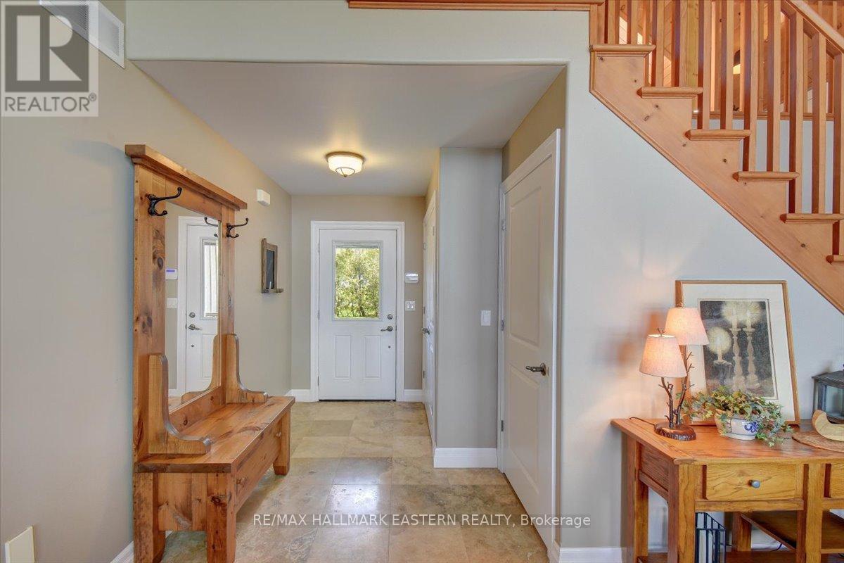 43 Lakeshore Boulevard, Selwyn, Ontario  K0L 1T0 - Photo 6 - X12152677