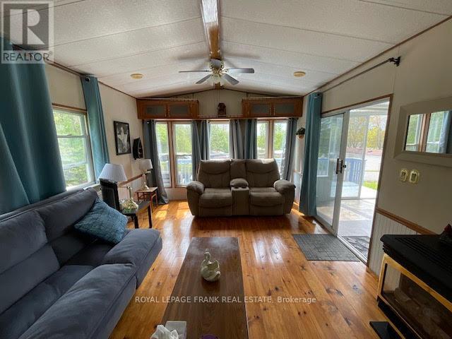 1 Grandview Avenue, Otonabee-South Monaghan, Ontario  K0L 2G0 - Photo 10 - X12153105
