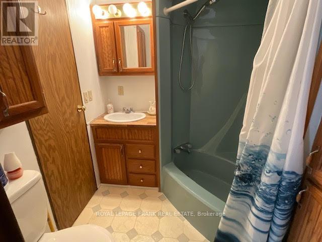 1 Grandview Avenue, Otonabee-South Monaghan, Ontario  K0L 2G0 - Photo 17 - X12153105