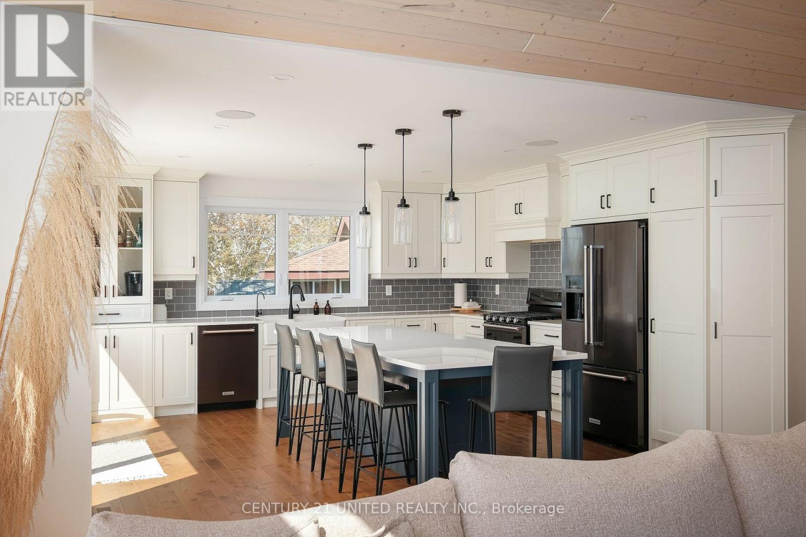 1168 Roger Place, Selwyn, Ontario  K0L 1T0 - Photo 8 - X12153253
