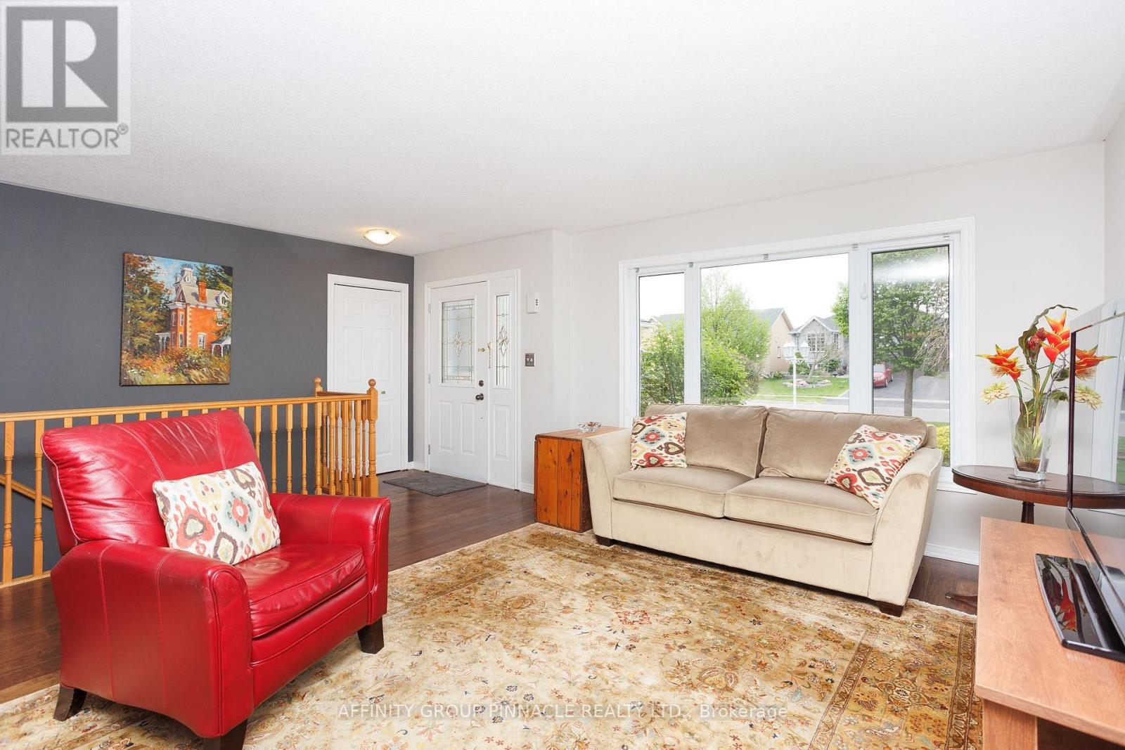 9 Dormer Road, Kawartha Lakes (Lindsay), Ontario  K9V 6H8 - Photo 11 - X12153402