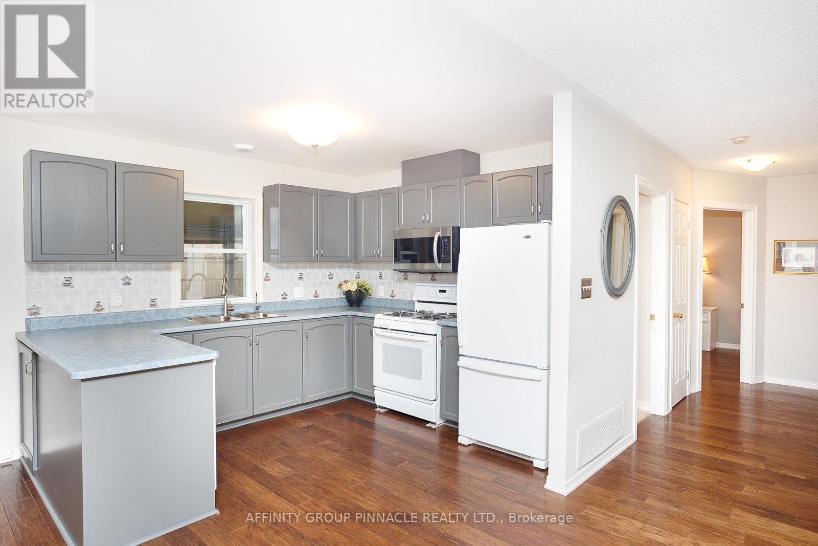 9 Dormer Road, Kawartha Lakes (Lindsay), Ontario  K9V 6H8 - Photo 12 - X12153402