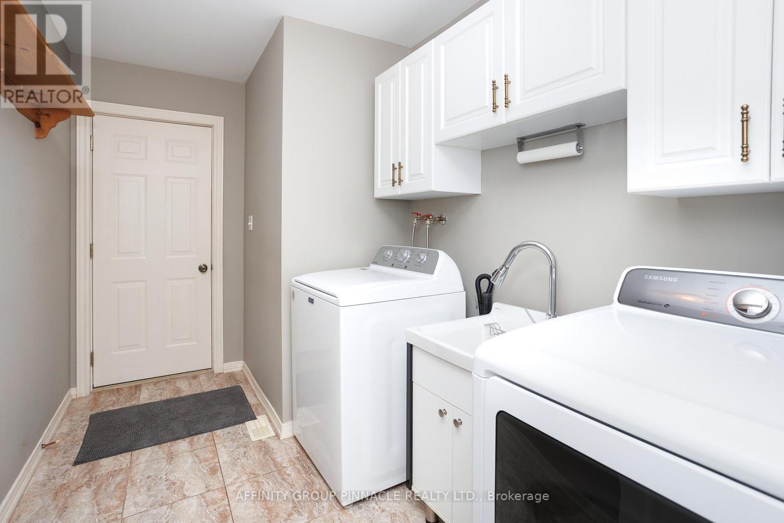 9 Dormer Road, Kawartha Lakes (Lindsay), Ontario  K9V 6H8 - Photo 23 - X12153402