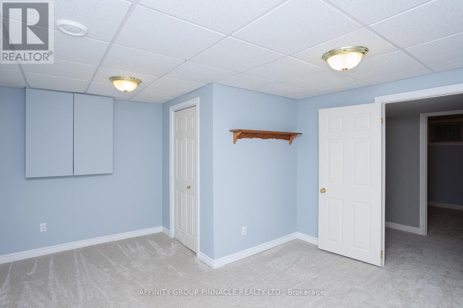 9 Dormer Road, Kawartha Lakes (Lindsay), Ontario  K9V 6H8 - Photo 35 - X12153402