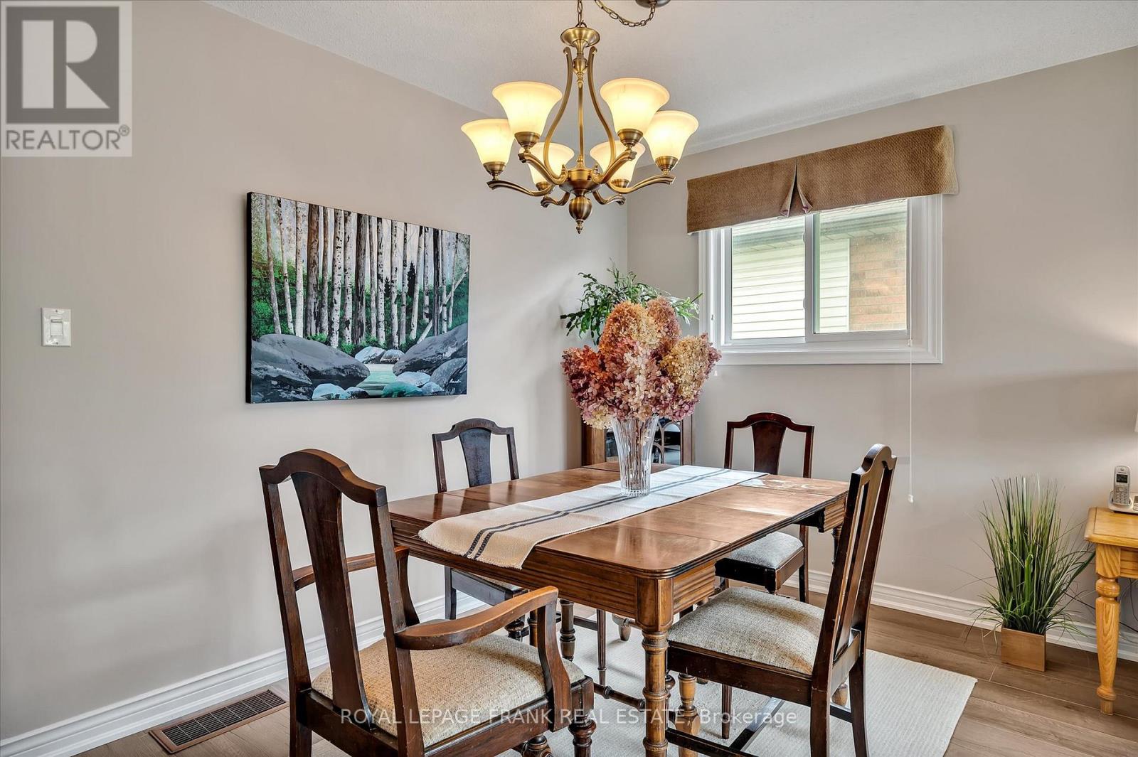 2114 Easthill Drive, Peterborough East (South), Ontario  K9L 1Y8 - Photo 10 - X12153550