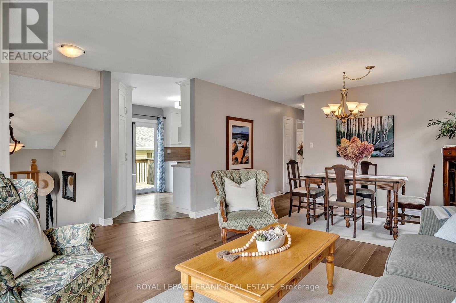 2114 Easthill Drive, Peterborough East (South), Ontario  K9L 1Y8 - Photo 5 - X12153550