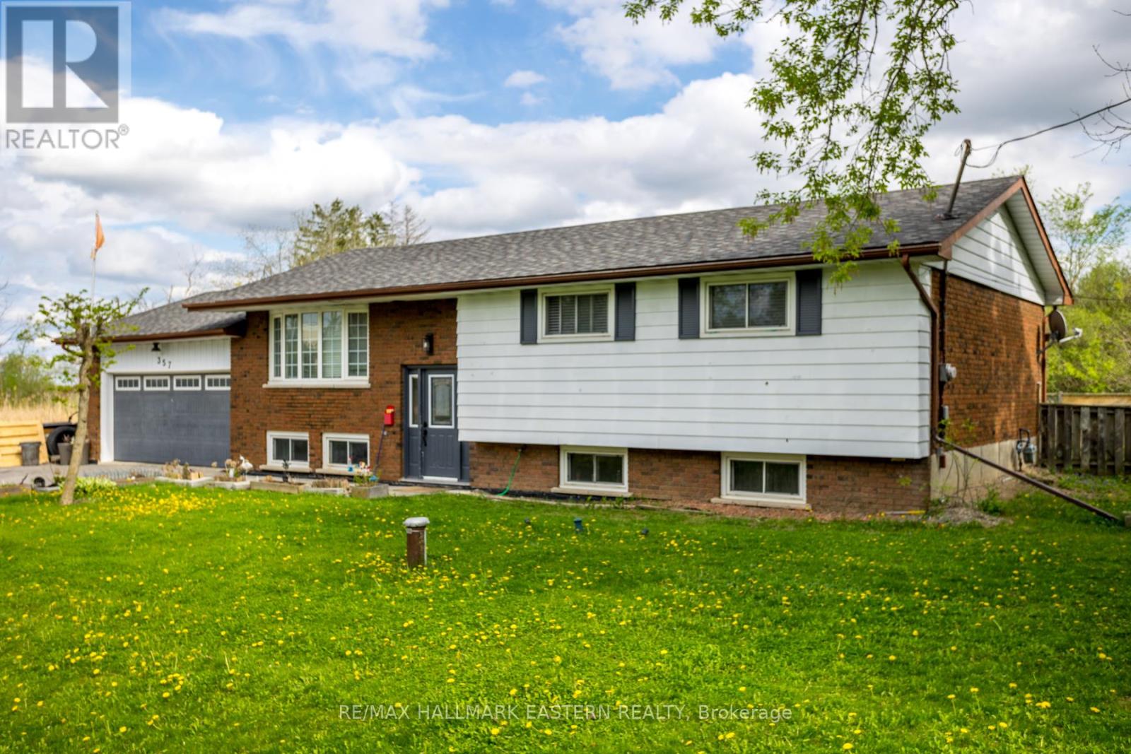 357 Martin Road, Peterborough North (South), Ontario  K9K 1C9 - Photo 2 - X12153588