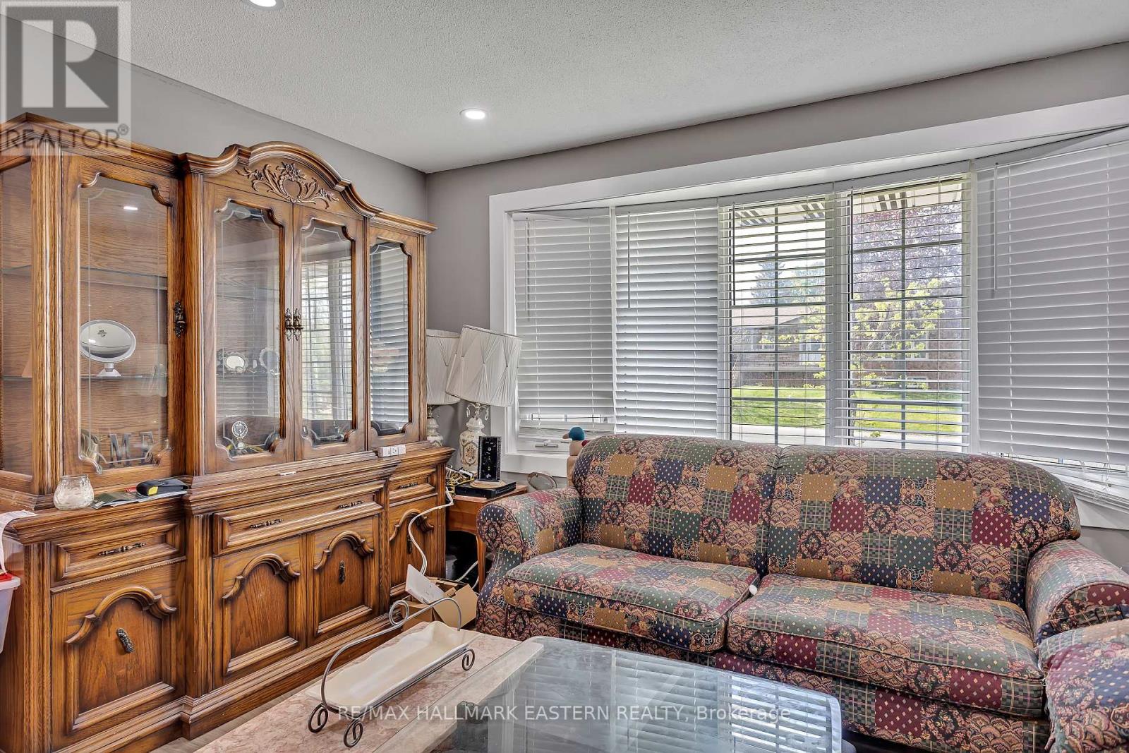 357 Martin Road, Peterborough North (South), Ontario  K9K 1C9 - Photo 6 - X12153588