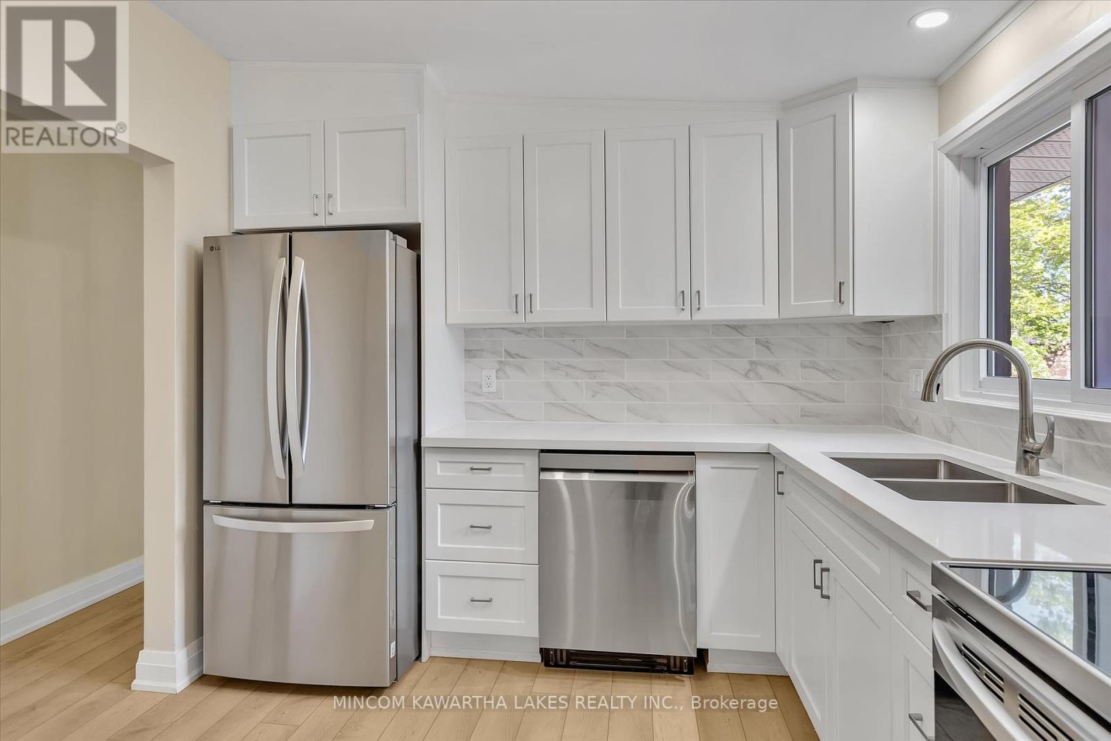 511 Robert Road, Peterborough South (West), Ontario  K9J 5S9 - Photo 14 - X12153682