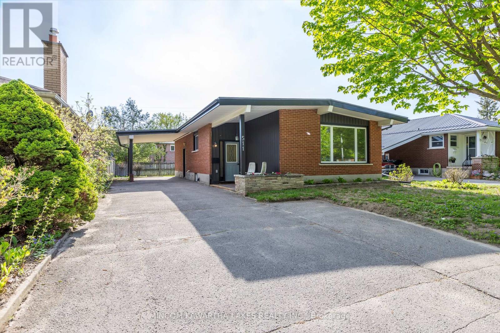 511 Robert Road, Peterborough South (West), Ontario  K9J 5S9 - Photo 2 - X12153682