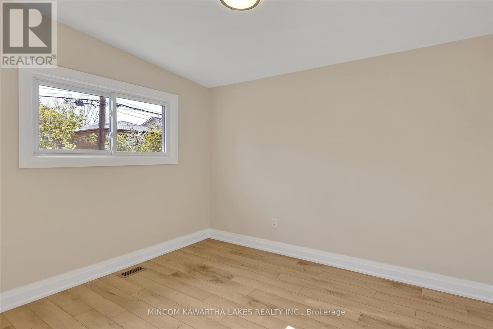 511 Robert Road, Peterborough South (West), Ontario  K9J 5S9 - Photo 25 - X12153682