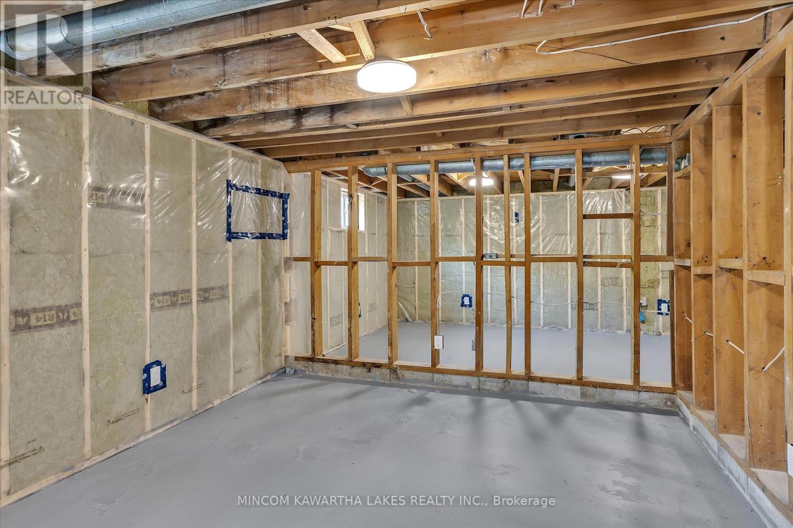 511 Robert Road, Peterborough South (West), Ontario  K9J 5S9 - Photo 36 - X12153682